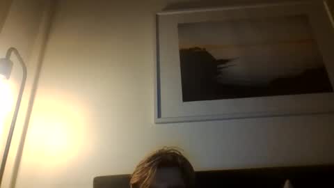 Snapshot of a537396 chatting on November 4, 2:43 am a537396 online show from November 4, 2:43 am