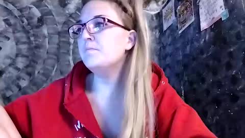Bree Anna online show from December 30, 4:08 pm