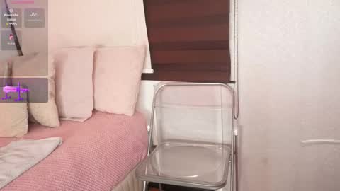 Snapshot of a__vanellopecute chatting on February 18, 9:38 am Alexandra online show from February 18, 9:38 am