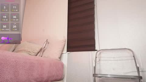 Snapshot of a__vanellopecute chatting on February 23, 9:06 am Alexandra online show from February 23, 9:06 am