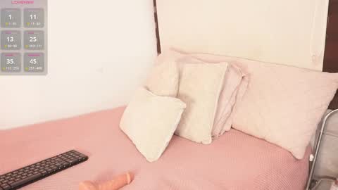 Snapshot of a__vanellopecute chatting on April 15, 9:16 am Alexandra online show from April 15, 9:16 am