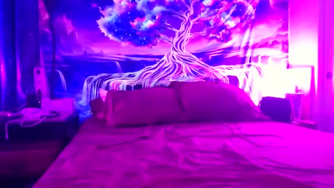 a_bad_guy_duh online show from October 4, 8:56 am