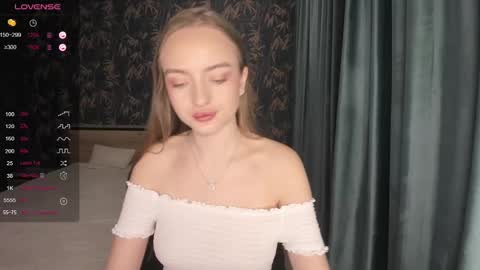 Snapshot of a_delina chatting on March 9, 4:00 pm Adelina online show from March 9, 4:00 pm