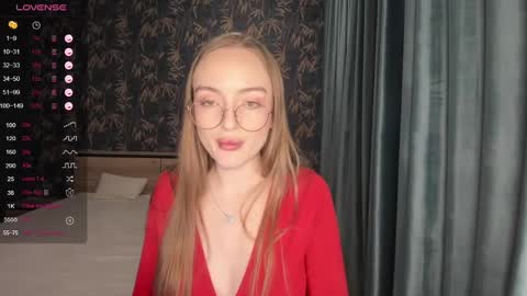Snapshot of a_delina chatting on March 9, 7:05 pm Adelina online show from March 9, 7:05 pm