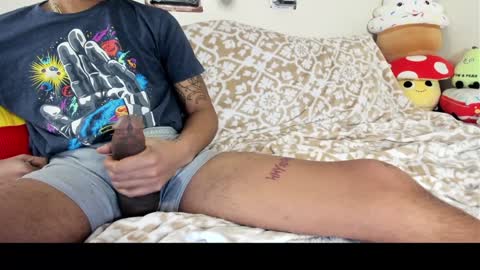 Snapshot of a_mariejuana69 chatting on January 8, 2:35 am FunHouse 0420 online show from January 8, 2:35 am