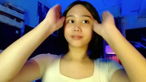 Snapshot of a_r_i_a_n_n_a chatting on October 4, 7:17 am Lovely Yana online show from October 4, 7:17 am