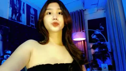 Snapshot of a_r_i_a_n_n_a chatting on November 16, 6:19 am Lovely Yana online show from November 16, 6:19 am