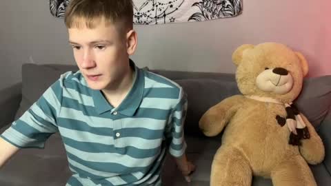 Snapshot of a_s_m_ chatting on April 6, 7:15 pm Kris Michael online show from April 6, 7:15 pm