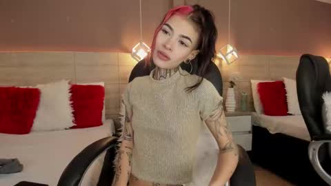 Snapshot of aa_lunit chatting on February 7, 3:05 pm Luni online show from February 7, 3:05 pm