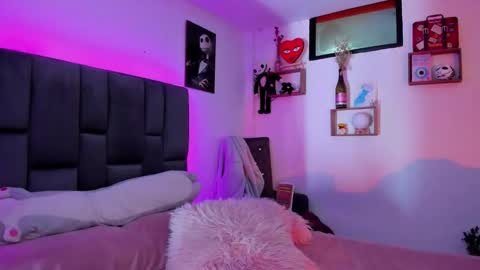 Luni  online show from March 20, 2:49 am