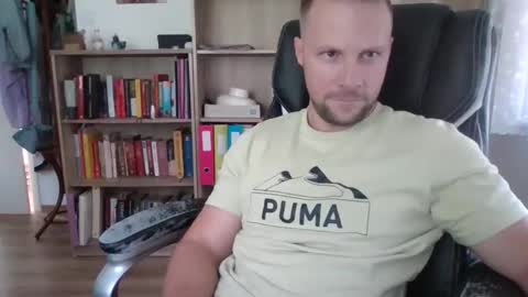 Long distance cumshot online show from October 20, 10:16 am