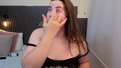 Abby Lee  online show from May 9, 5:29 pm