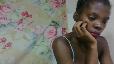 aadienne online show from April 29, 5:41 pm