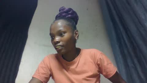 aadienne online show from May 10, 9:25 am