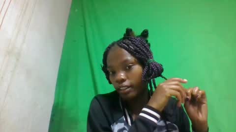 aadienne online show from May 12, 9:56 pm