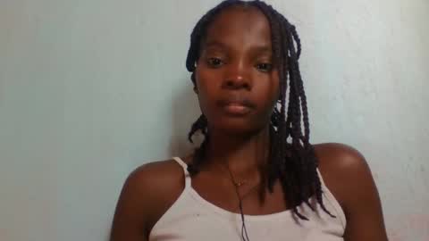 aadienne online show from May 13, 10:01 am