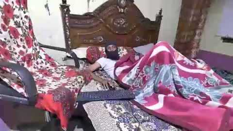Snapshot of aakhan804 chatting on April 4, 11:46 pm aakhan804 online show from April 4, 11:46 pm