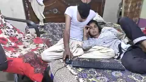 Snapshot of aakhan804 chatting on April 6, 8:54 pm aakhan804 online show from April 6, 8:54 pm