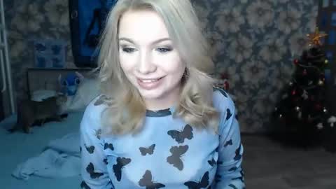 Snapshot of aalicebubble chatting on January 7, 6:24 pm Alice online show from January 7, 6:24 pm