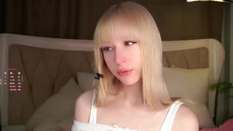 Amy online show from October 1, 3:29 pm