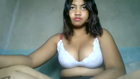 aariciah online show from March 5, 7:59 am