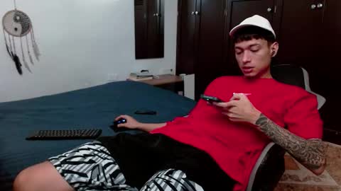 Snapshot of aarman_bannana chatting on February 1, 5:00 pm aarman online show from February 1, 5:00 pm