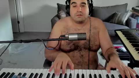 Aaron online show from July 11, 5:04 pm