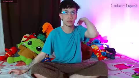 aaron online show from December 18, 2:50 am