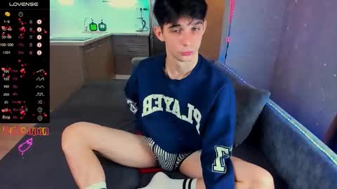 Aaron Bang online show from October 12, 1:26 am