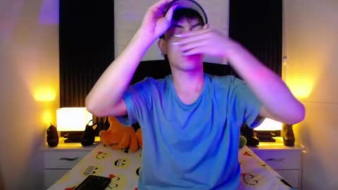 Aaron online show from January 3, 1:25 pm