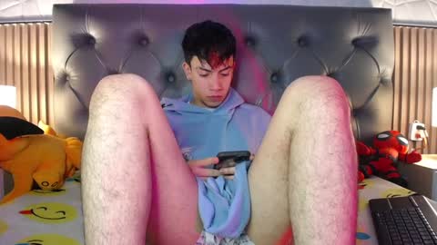 Aaron online show from January 9, 3:44 pm