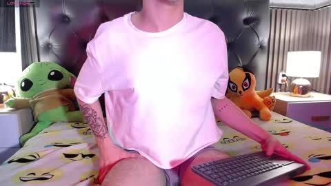 Aaron online show from February 10, 6:56 pm