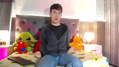 Aaron online show from February 18, 1:11 pm