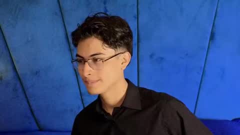 Aaron Ezequiel online show from October 4, 10:52 pm