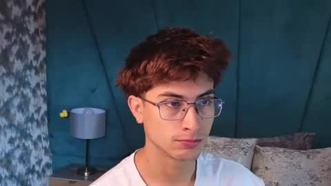 Aaron Ezequiel online show from June 30, 1:12 pm