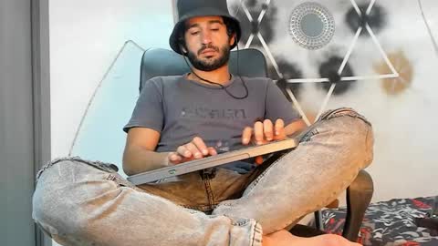 aaron_haren1 online show from September 18, 2:02 am