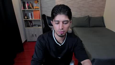 Aaron online show from January 4, 11:06 pm