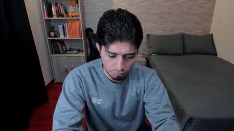 Aaron online show from January 9, 11:24 pm