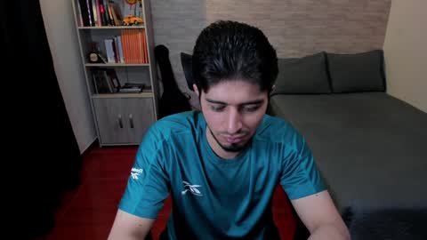 Aaron online show from January 18, 10:06 pm