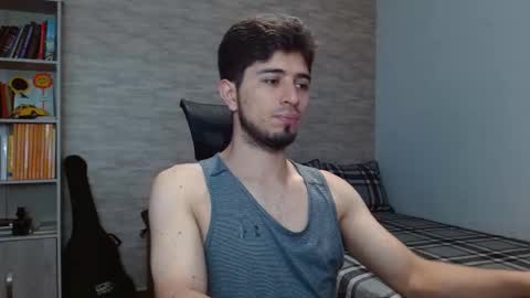 Aaron online show from September 22, 7:49 pm