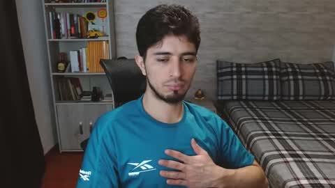 Aaron online show from September 24, 6:11 pm