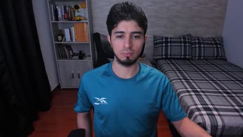 Aaron online show from October 2, 8:27 pm