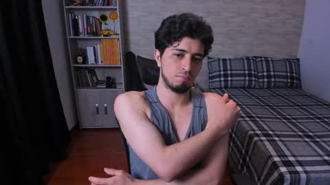 Aaron online show from December 16, 11:43 pm