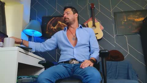 Aaron online show from September 27, 12:32 pm