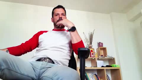 Aaron online show from May 25, 3:07 pm
