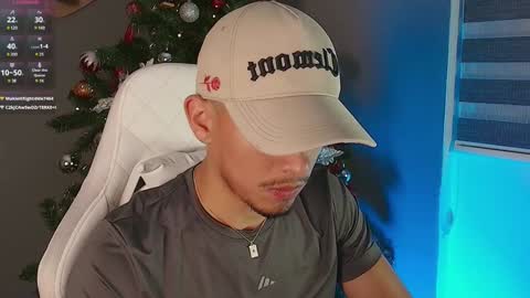 AARON  online show from December 7, 5:59 am