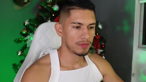 AARON  online show from December 11, 3:24 am