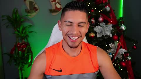 AARON  online show from December 16, 11:18 pm
