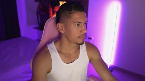 AARON  online show from April 30, 12:17 am
