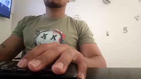 Snapshot of aaronhunter__ chatting on December 16, 2:49 pm ig aaron hunter123 online show from December 16, 2:49 pm